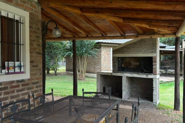 Cabaña de 2 habitaciones en Villa Artalaz, Colón, Entre Ríos