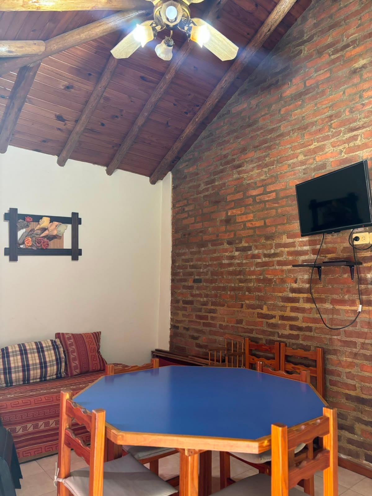 Cabaña de 2 habitaciones en Villa Artalaz, Colón, Entre Ríos — foto 4